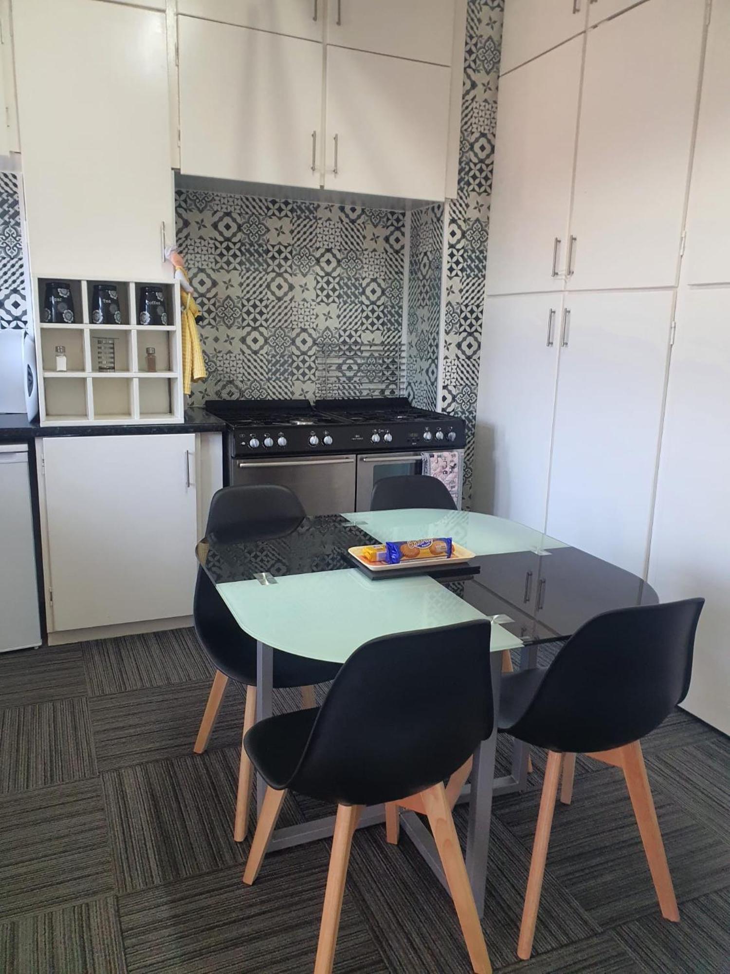 Saphire Glasgow Apartments Giffnock Экстерьер фото